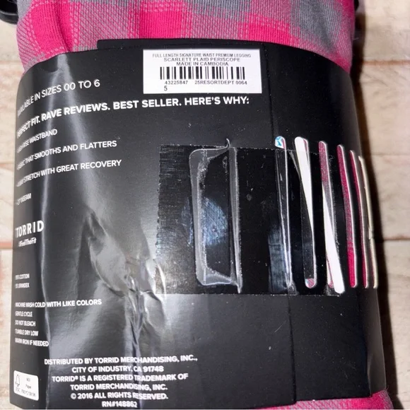 TORRID FULL LENGTH SIGNATURE WAIST PREMIUM LEGGINGS SIZE 5X Scarlett Plaid - Picture 11 of 15